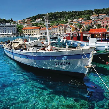 One-bedroom In * Stari Grad (Hvar)